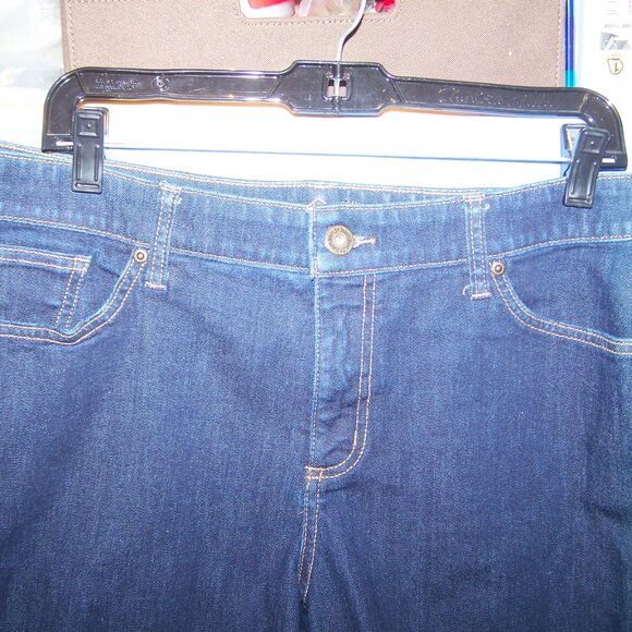 St. John's Bay Straight Leg Dark Wash Jeans Sz 16PS - Picture 3 of 7
